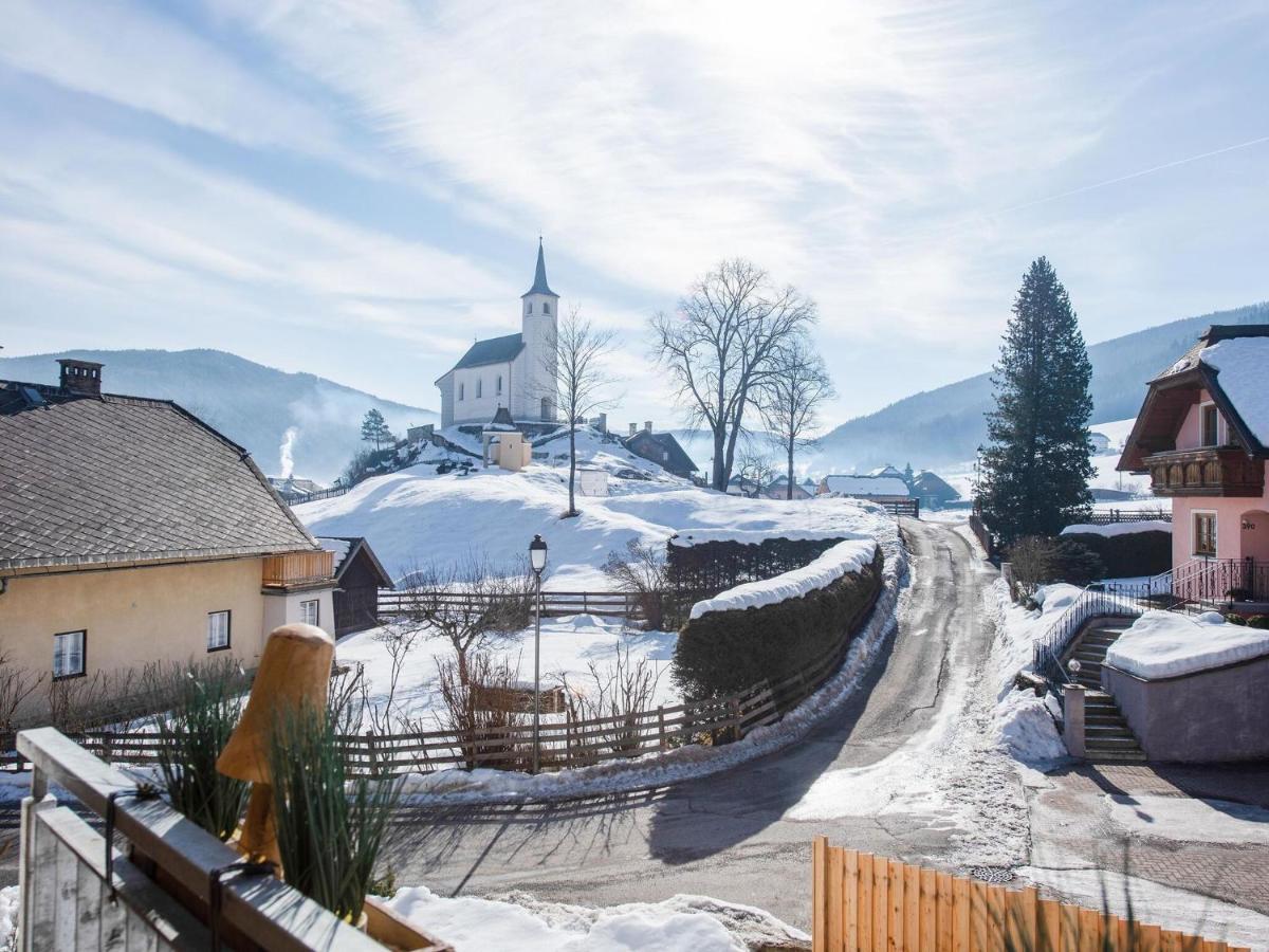 Delightful Apartment in Mauterndorf with Sauna Exterior foto